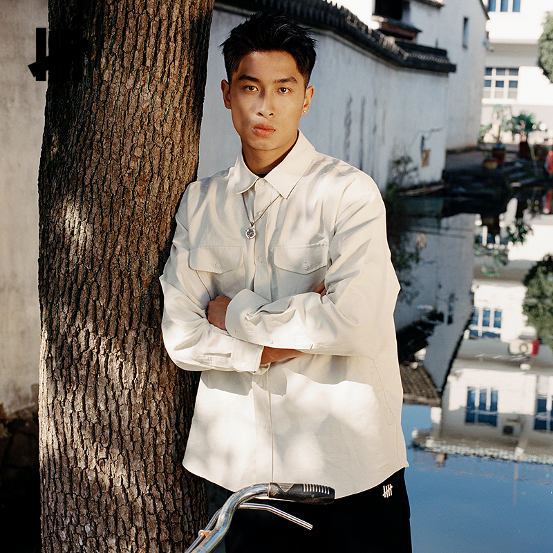 UNDEFEATED蛇年限定汉麻长袖衬衫