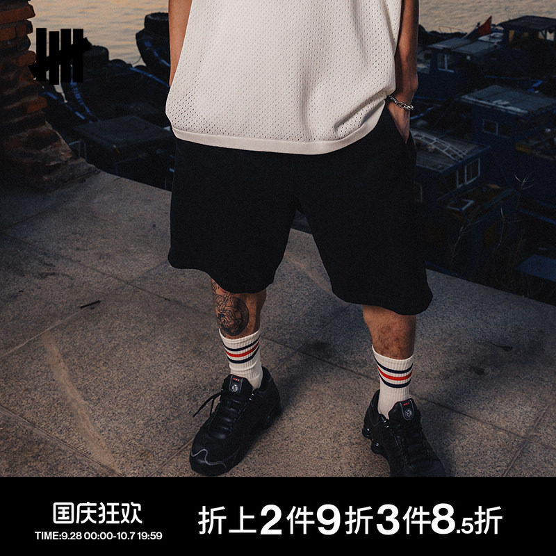 UNDEFEATED五条杠春季新品短裤图片