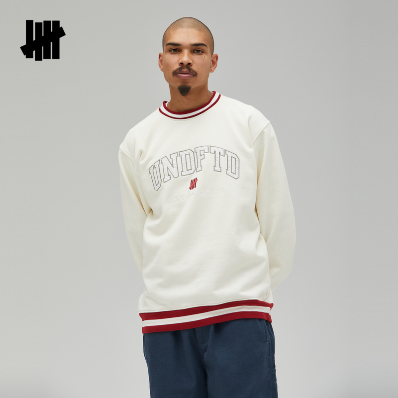 UNDEFEATED印花圆领卫衣