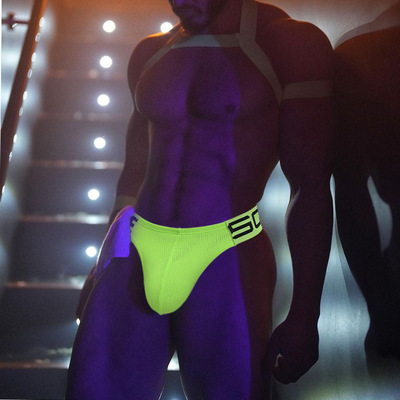 性感透气男士三角裤，低腰速干运