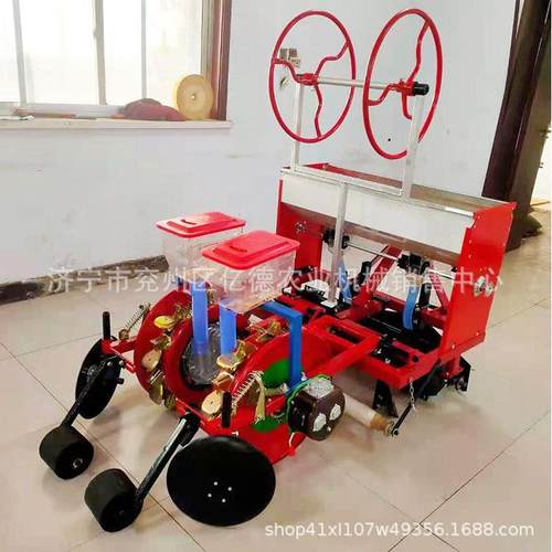花生覆膜播种机起垄膜上打孔免间苗谷子高梁玉米喷药施肥精播机