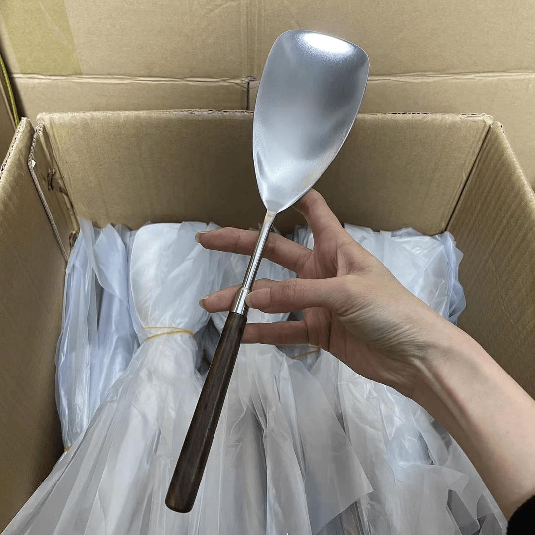 胡桃木老款锅铲煎铲家用不锈钢304木柄锅铲厨房加厚大号长柄菜勺