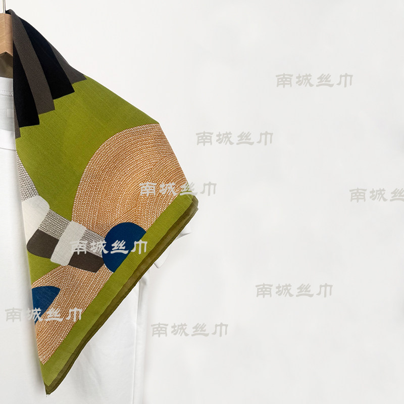 【木马-草绿】2026新款绿色系显白洋气65方巾丝绒手感围巾女文艺