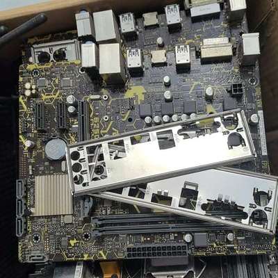 议价华硕b250m-pixiu主板，成色新，功能正适用