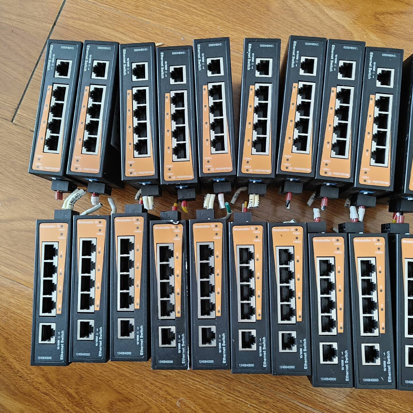 议价魏德米勒交换机IE+SW-BL05-5TX，成色如适用