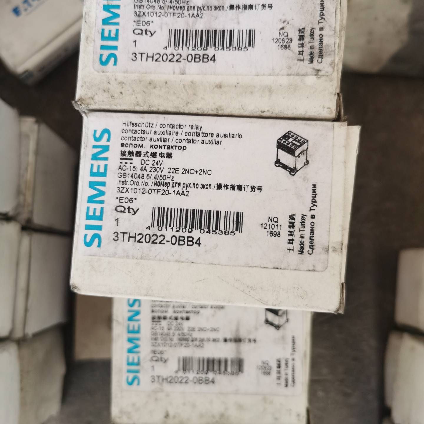 议价3TH2022-0BB4 库存接触器式继电器适用
