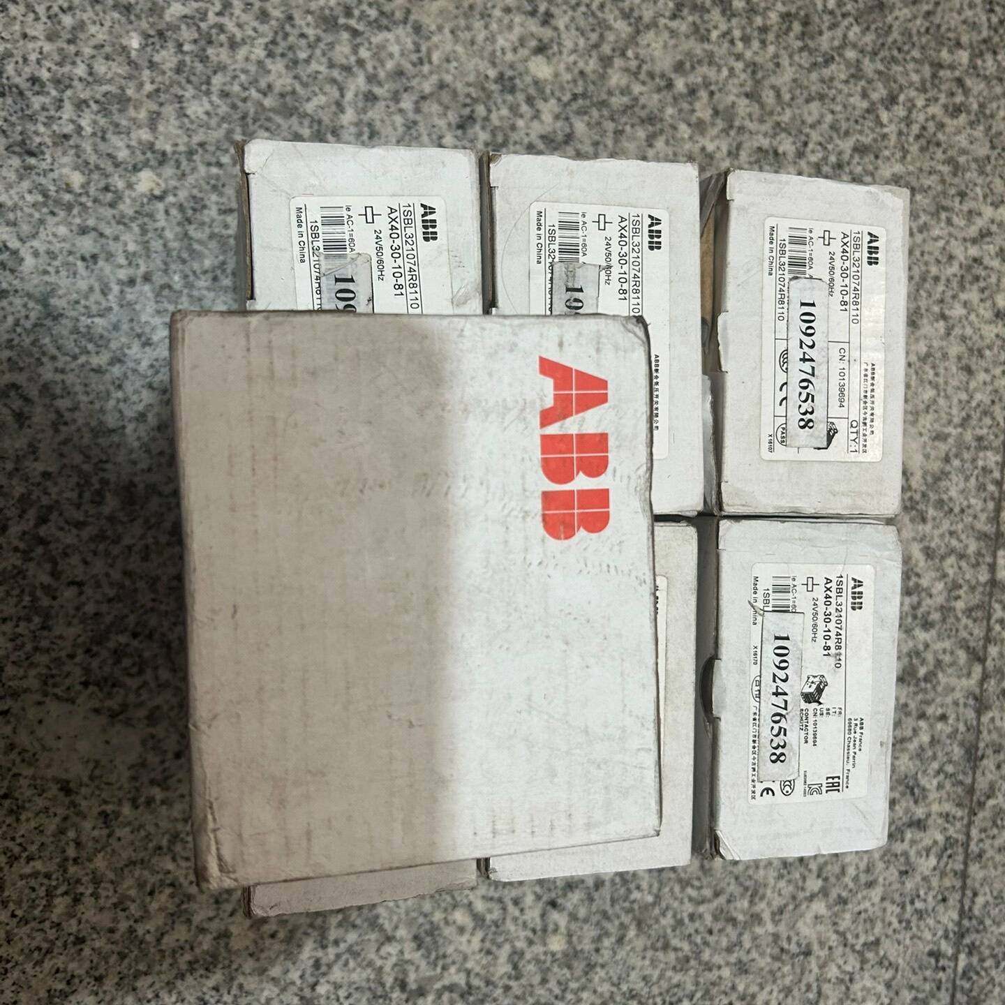 议价接触器.1SBL321074R8110带包装.如图适用