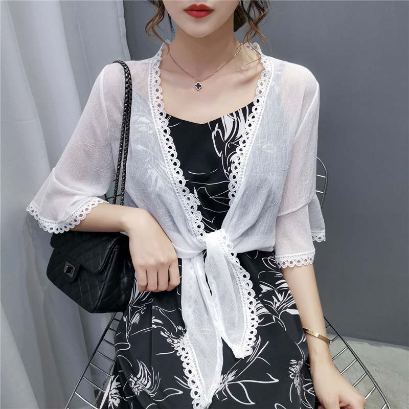 雪纺小披肩女夏季2020外搭防晒开衫配吊带裙子的短款小坎肩外套