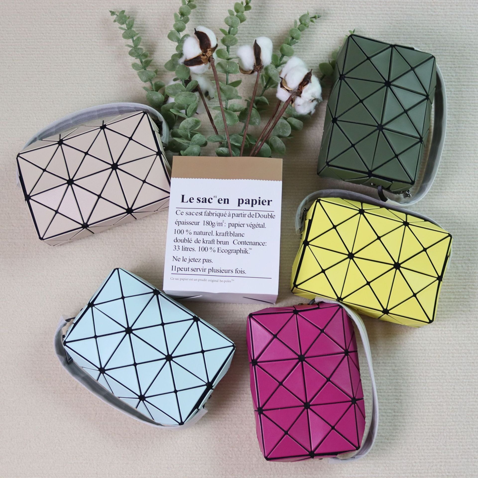 三宅新款爆丘比特小方盒斜挎手机包马卡龙拉链方盒子化妆女包