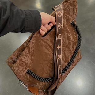 2025春贵宝的包小众高级感托特包男女新上课大容量斜挎包旅行大包