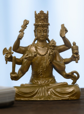 大随求菩萨摆件纯黄铜实心小随身佛像书镇纸精致书房茶空间装饰品