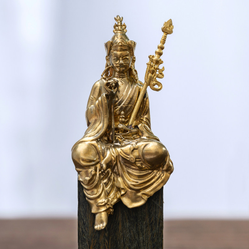 莲花生大师塑像大士摆件佛像纯黄铜精致迷你随身佛禅意家居装饰品 - 实物图