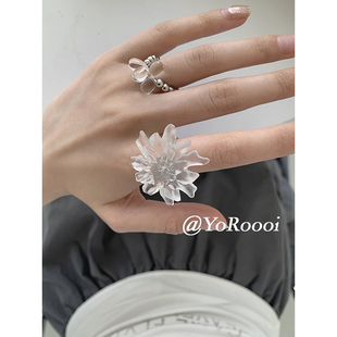 YoRoooi 自制韩系博主同款ins透明树脂花朵戒指透明弹力指环配饰