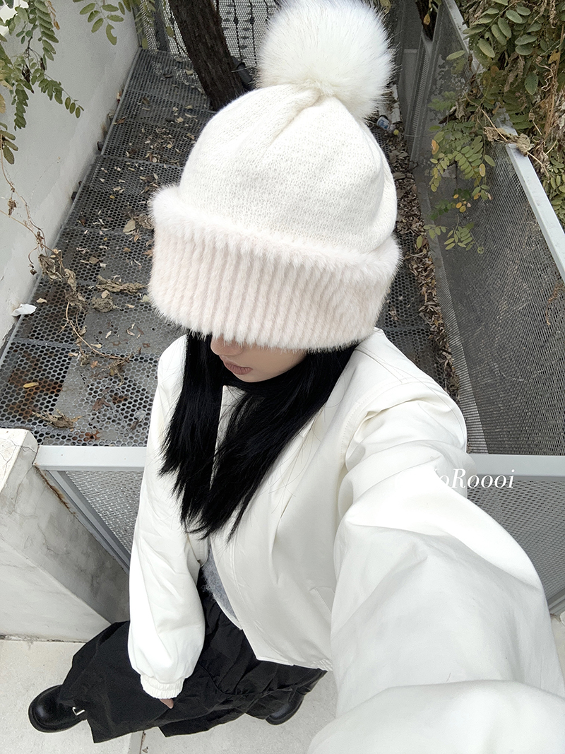 YoRoooi小众可爱毛球保暖护耳帽