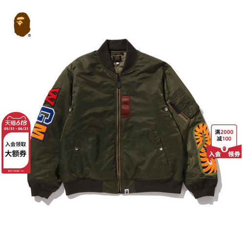 BAPE鲨鱼WGM字母贴布拉链夹克