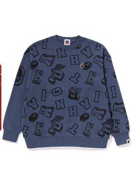 BAPE童装春夏猿人刺绣徽章满印字母图案圆领卫衣613001K