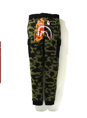 BAPE男装春夏老虎鲨鱼印花迷彩图案贴袋休闲长裤152014G
