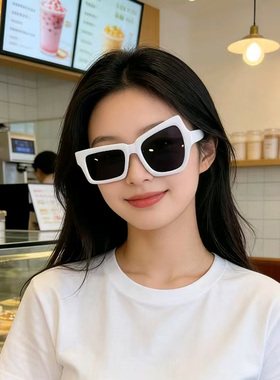情侣个性挑眉墨镜超火造型