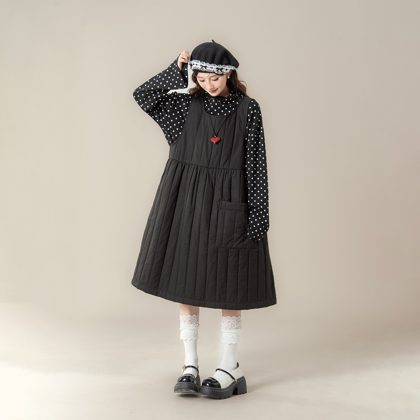 法式黑色夹棉加厚背心连衣裙女2026冬季新款宽松显瘦a字中长裙子