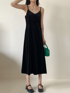 黑色金丝绒V领吊带裙女复古宽松A字裙露背外搭冬季连衣裙无袖打底