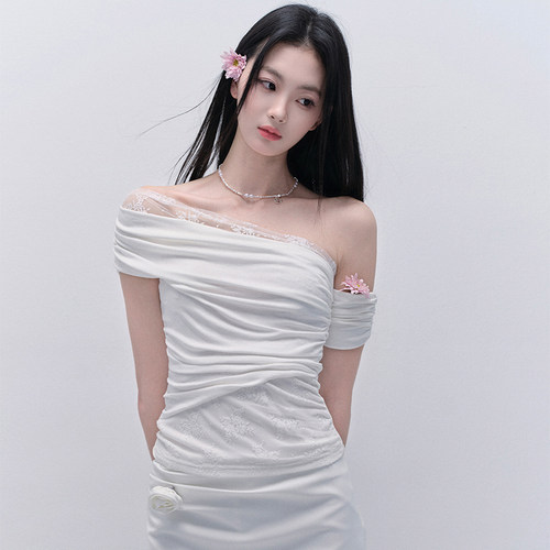 易碎商店蕾丝纯欲拼接斜肩一字肩