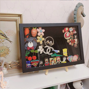防尘泡泡玛特徽章收纳盒勋章毕奇太空盲盒迪士尼胸针挂墙展示框