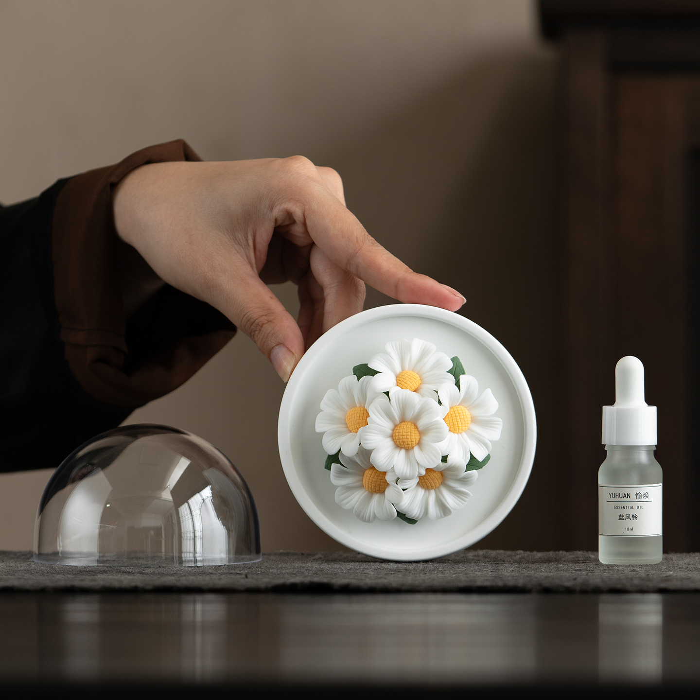 陶瓷花扩香器小雏菊手捏花摆件家用无火香薰精油摆件装饰品工艺礼