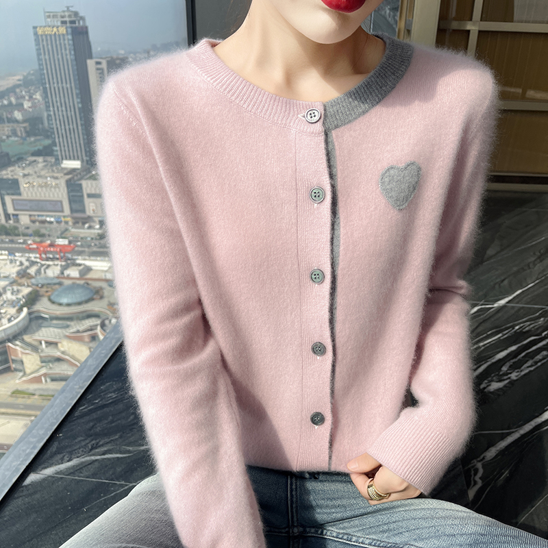 baby小山羊绒开衫女圆领爱心毛衣