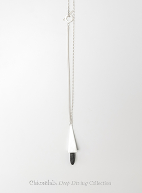 奇虚乐Chicxūlab 雷公墨陨石玻璃镶嵌 素银锥体项链