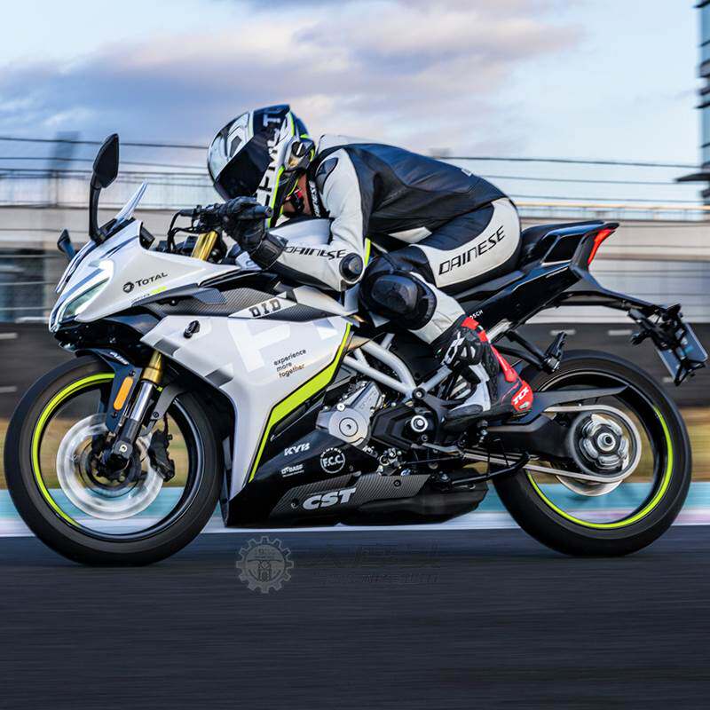 春风250sr赛道版my22单摇臂全车外壳护板挡泥板后尾翼摩托车配件