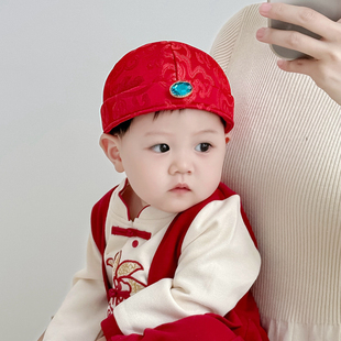 婴儿帽子春秋季薄款宝宝男宝女红色周岁帽婴幼儿地主帽冬季新款潮