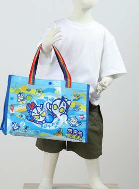 现货 日本m78购奥特曼儿童防水塑料游泳包沙滩包洗漱包新款浅蓝色