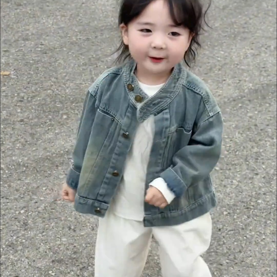 童装女童韩版休闲牛仔衣春装新款儿童时尚外套宝宝宽松百搭上衣潮
