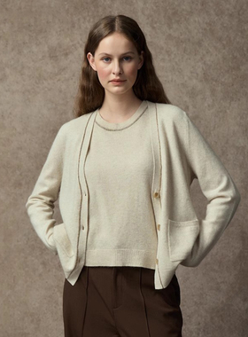 Famecoco优雅小香风休闲针织开衫气质V领短款羊毛外套FAC8DE008