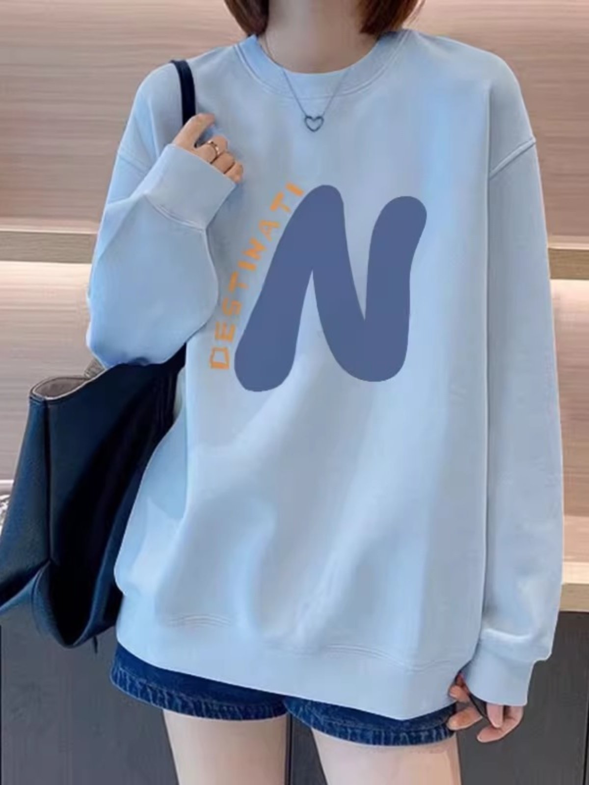 Blue round neck hoodie for women, 2025 new popular fashion, European style, loose fit plus thick velvet top