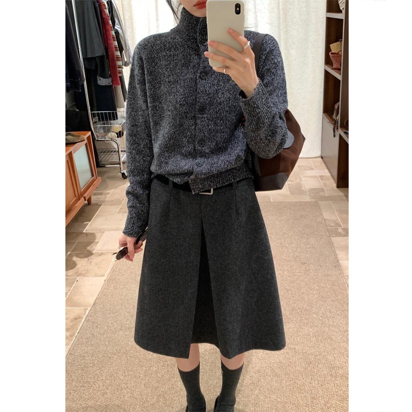 深灰色毛呢半身裙女秋冬新款高腰开叉a字裙小个子气质高级感中裙