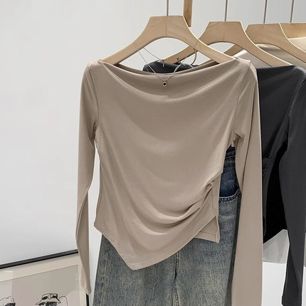 秋冬露肩长袖T恤女2025新款内搭打底衫显瘦辣妹短款一字肩上1228z