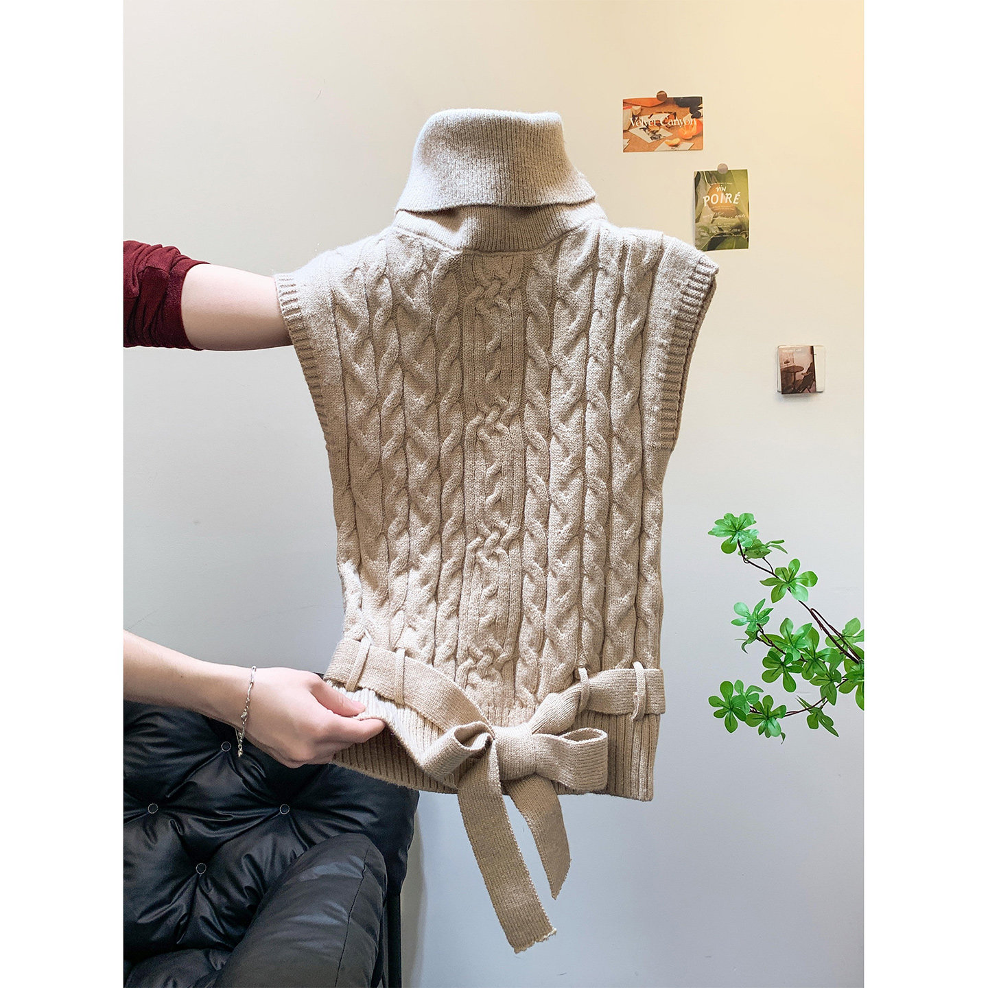 叠穿高领粗麻花马甲背心女秋冬高级感外穿毛衣设计感系带收腰上衣
