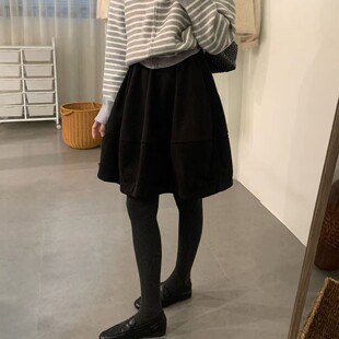 黑色毛呢半身裙女秋冬高腰显瘦a字中裙气质百搭松紧腰蓬蓬花苞裙