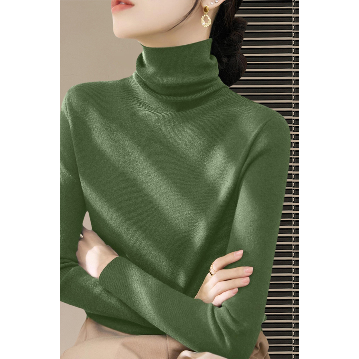 配羊绒大衣堆堆高领针织打底衫女秋冬修身内搭长袖毛衣高级感上衣