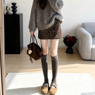 咖色豹纹半身裙女秋冬新款高腰显瘦a字短裙小个子时尚百搭包臀裙