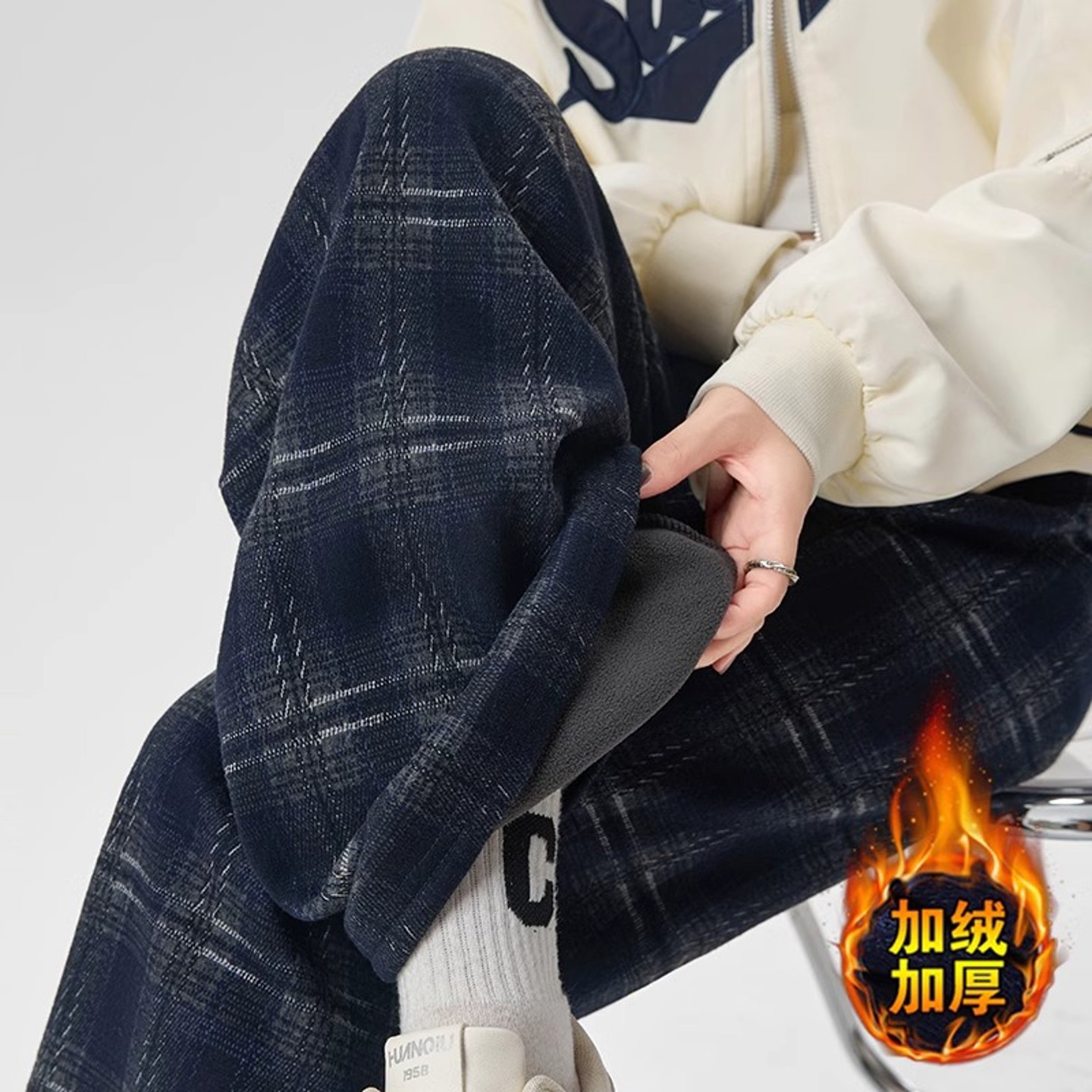 巨厚加绒格子裤子女秋冬高腰加厚一体绒直筒阔腿裤加绒毛呢1119e