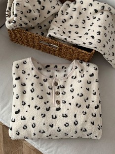 珊瑚绒睡衣女款秋冬季2025新款加厚加绒保暖豹纹法兰绒家居服套装