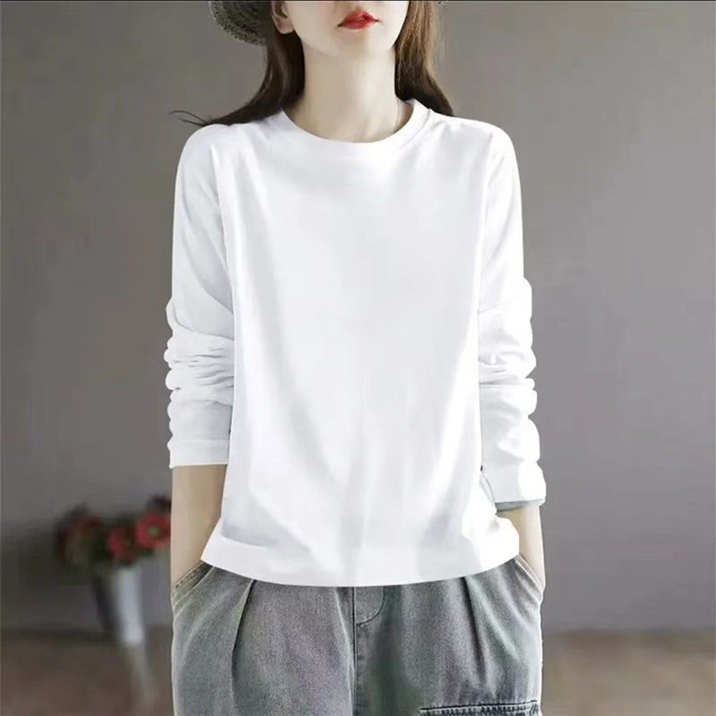 白色纯棉长袖T恤女秋冬季新款宽松内搭打底衫显瘦圆领基础款上衣