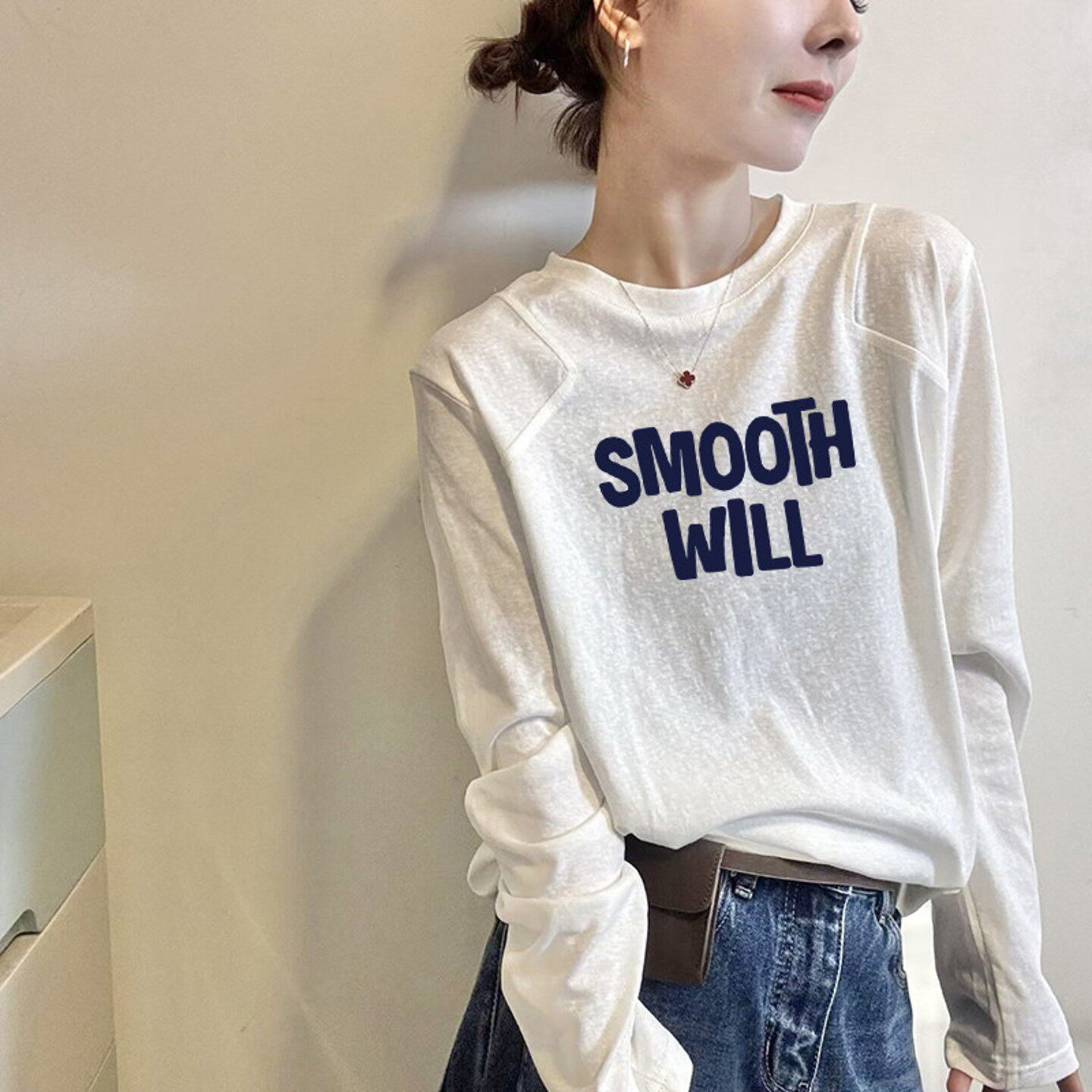 欧货轻奢白色长袖T恤女2026新款春秋宽松打底衫独特绝美小上衣