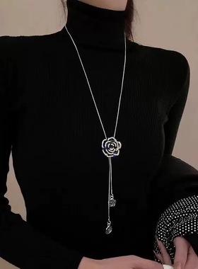 2025年新款潮长款玫瑰花毛衣链女秋冬时尚网红同款高端配饰项链