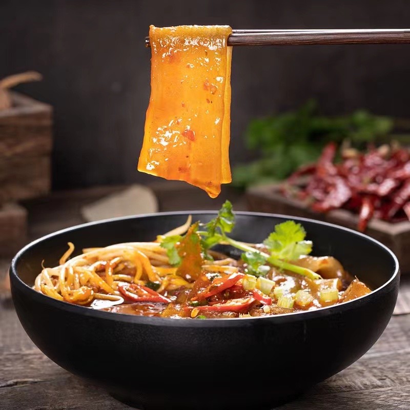 n火锅宽粉凉拌鲜粉皮商用袋装网红火锅川粉速食砂锅冒菜粉皮