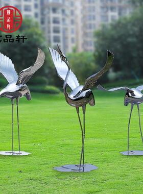 户外不锈钢镜面仙鹤雕塑售楼部园林公园景观艺术装饰落地水池摆件