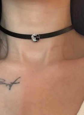 甜酷风山茶花朵皮革项圈choker颈链轻奢小众设计高级感辣妹锁骨