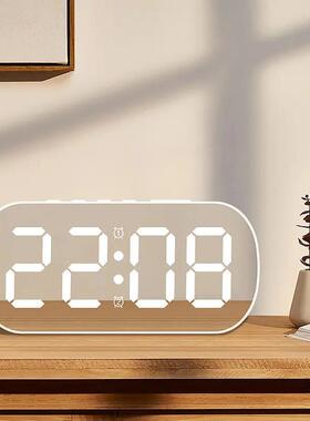 Simple LED digital electronic clock desktop small student